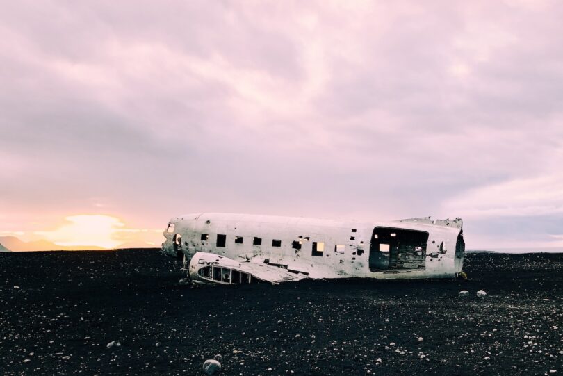 carcasse d'un avion accidenté